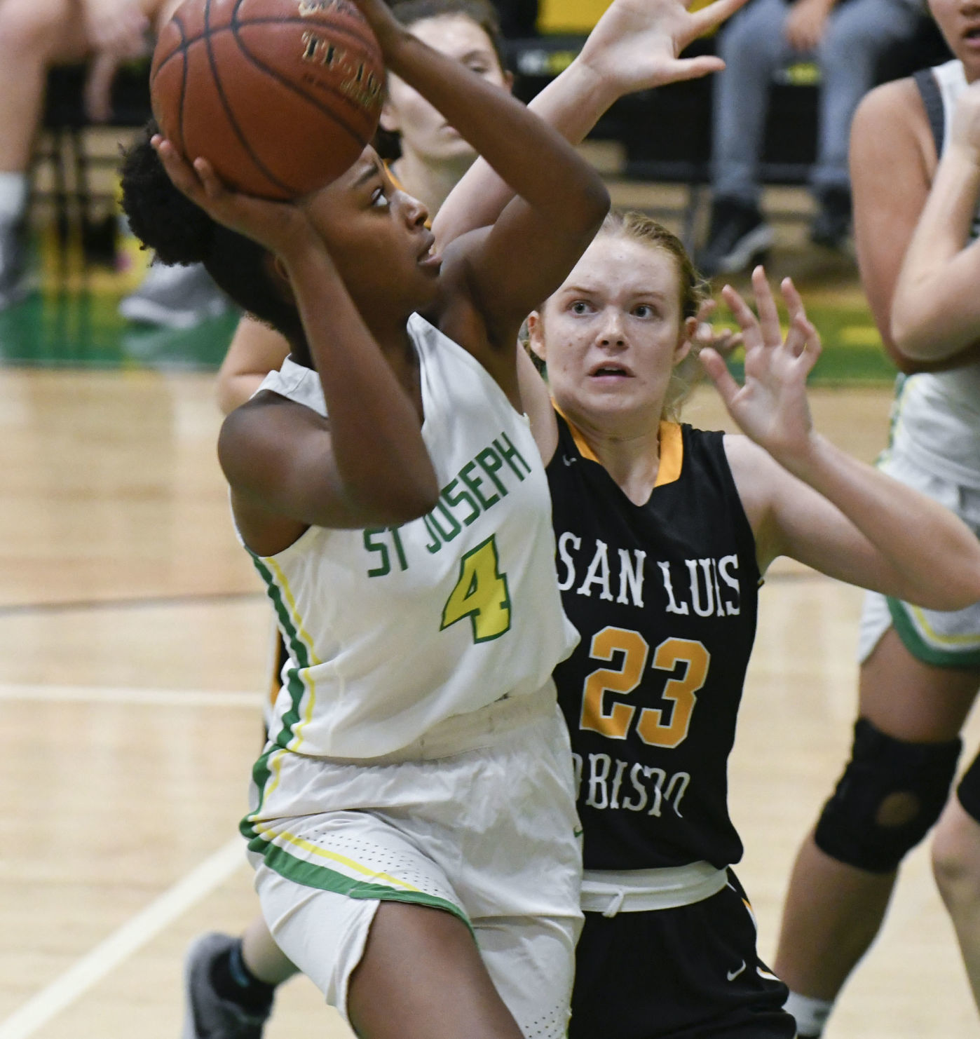 111919 SLO SJ girls bb 05.jpg